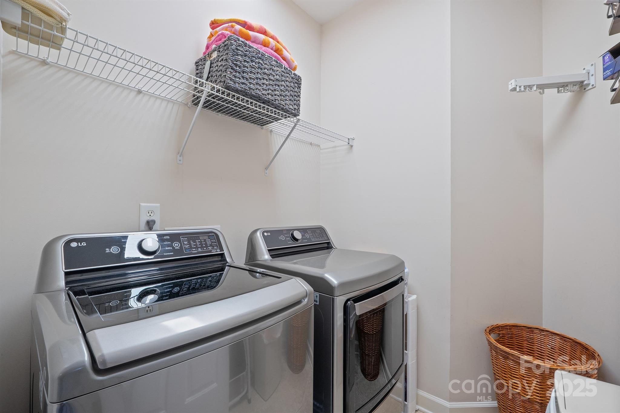 9415 Rosalyn Glen Road Cornelius, NC 28031 - Photo 34 of 46 a utility room with dryer and washer