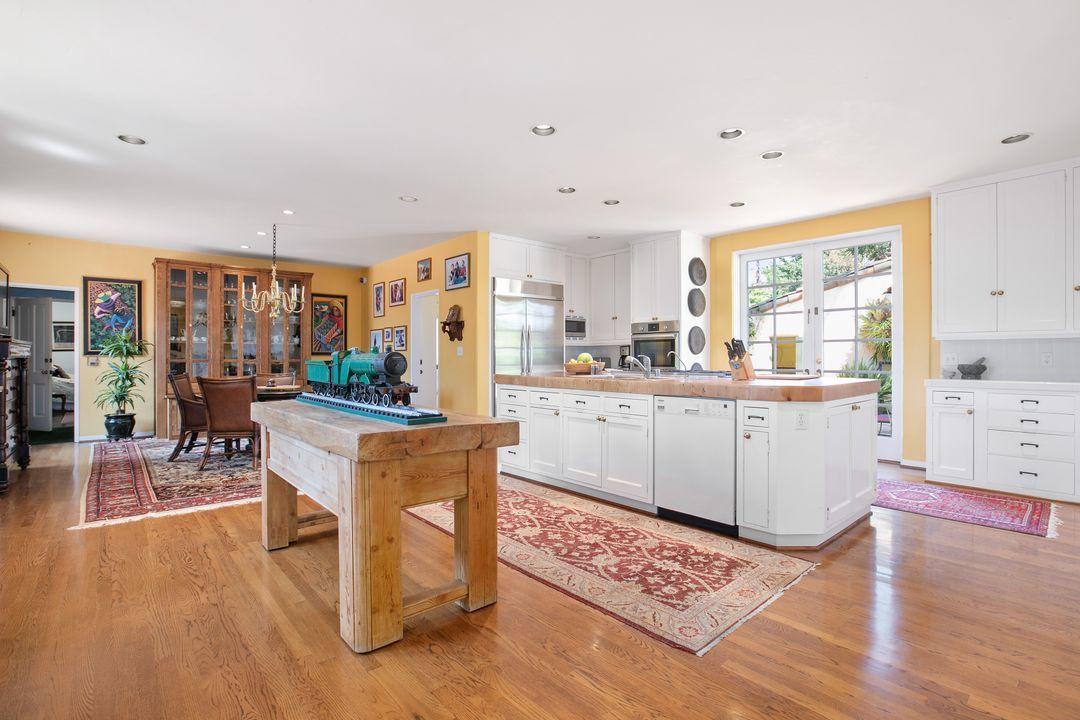 1505 Monte Vista Road Montecito, CA 93108 - Photo 21 of 55 85_9969677_127731_127731-EI-159_1080