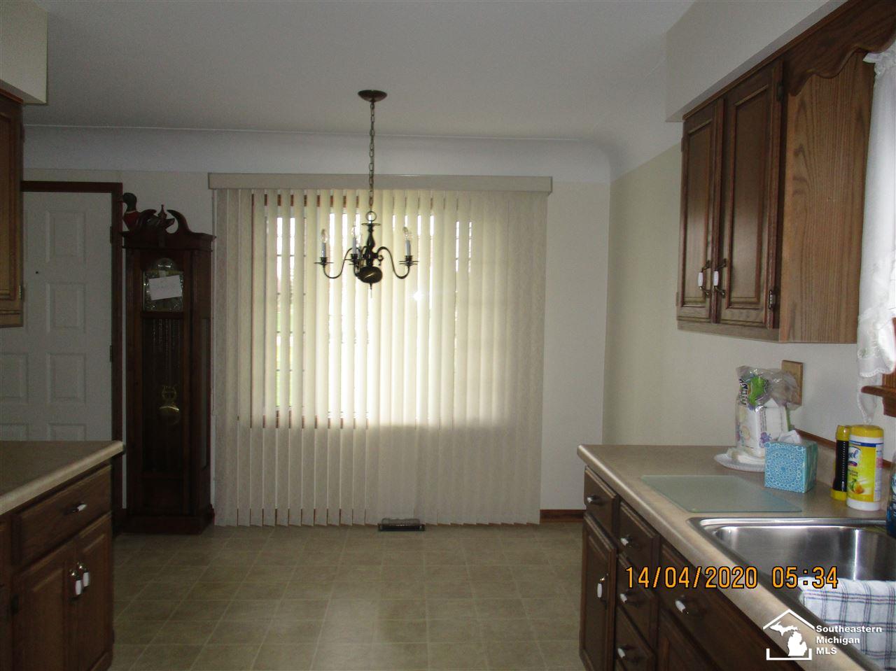 13381 Grafton Road Carleton, MI 48117 - Photo 16 of 35