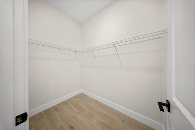 $1,013,000 | 122 Southeast Via Lago Garda, Port St. Lucie, FL 34952