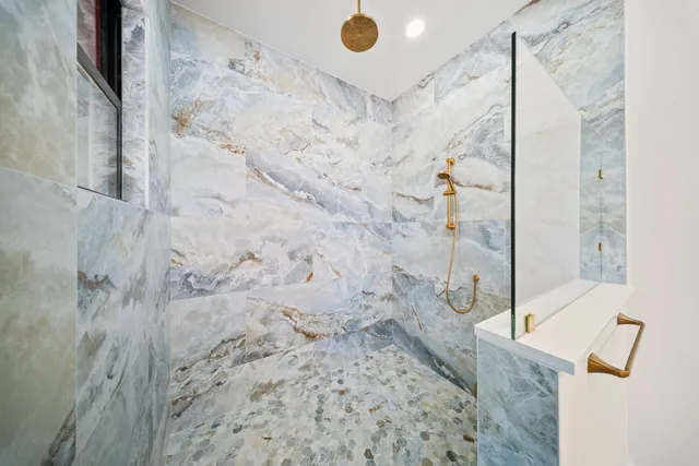 $1,013,000 | 122 Southeast Via Lago Garda, Port St. Lucie, FL 34952