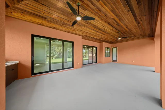 $1,013,000 | 122 Southeast Via Lago Garda, Port St. Lucie, FL 34952