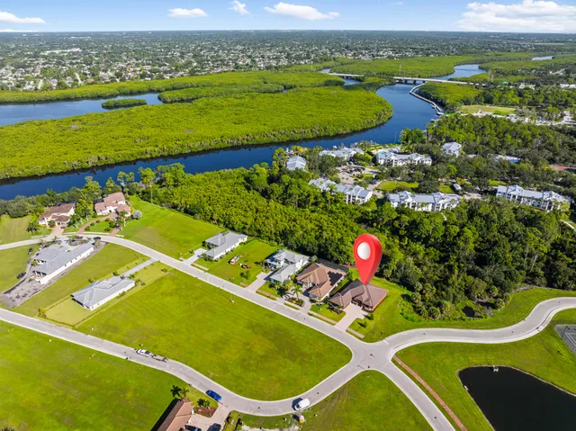 $1,013,000 | 122 Southeast Via Lago Garda, Port St. Lucie, FL 34952
