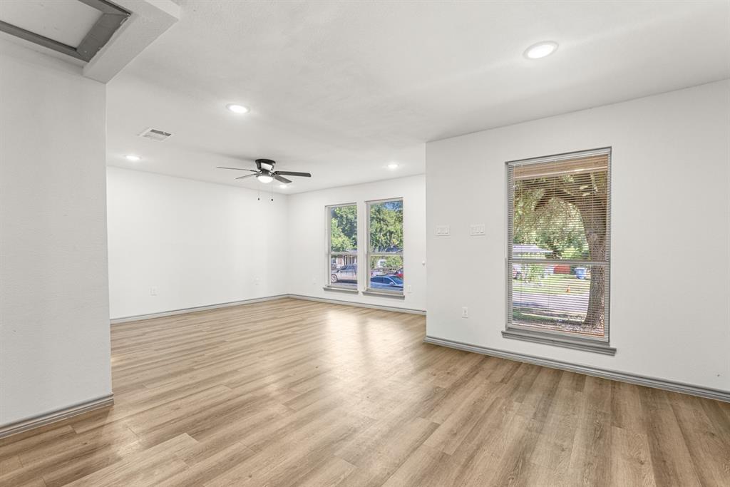 5160 Cardiff Street Dallas, TX 75241 - Photo 3 of 16