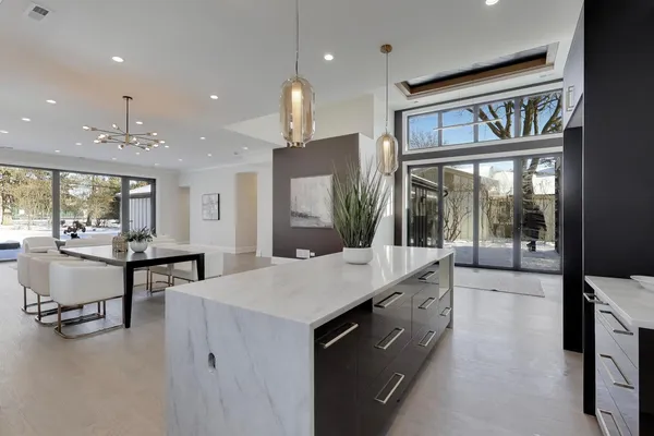 $1,889,500 | 2238 Prairie Street, Glenview, IL 60025