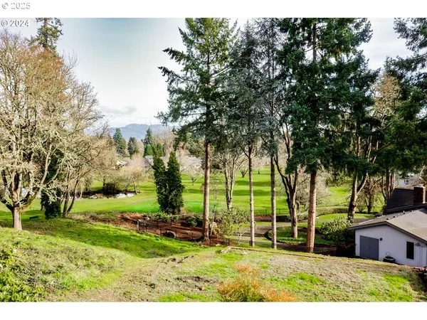 $349,900 | 516 Spyglass Drive, Eugene, OR 97401