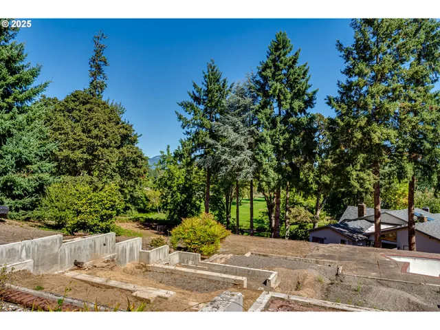 $399,900 | 516 Spyglass Drive, Eugene, OR 97401
