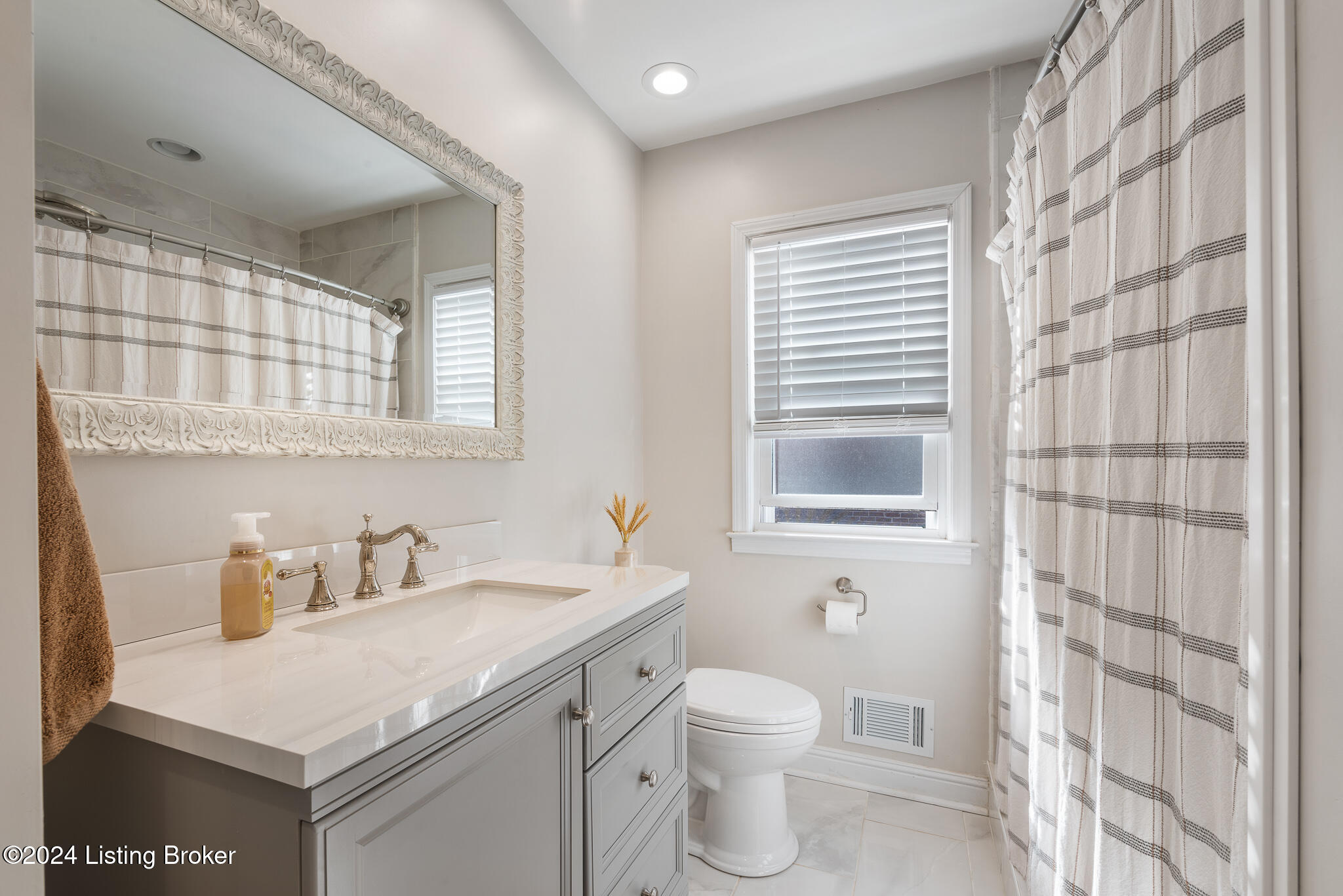 3705 Hanover Road Louisville, KY 40207 - Photo 22 of 44 3705 Hanover Rd-24