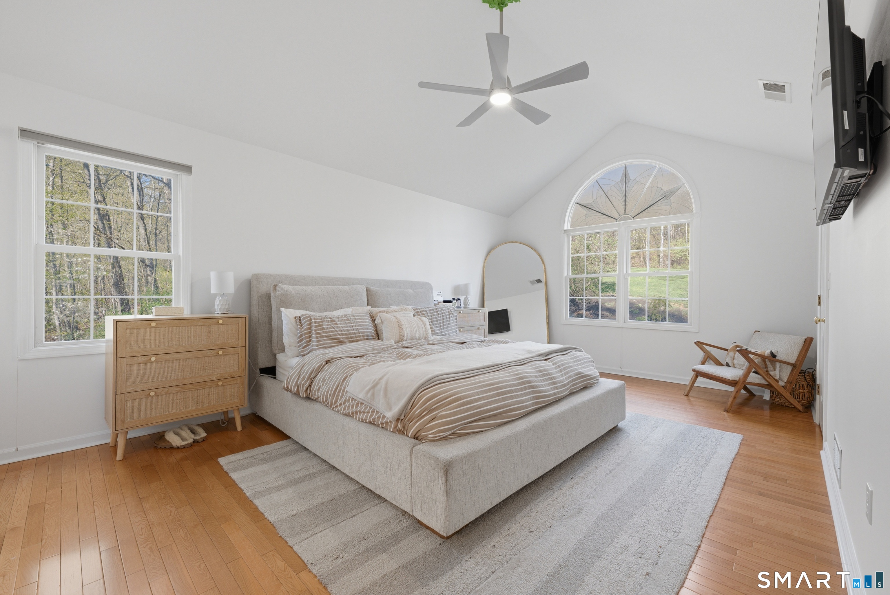 47 Dunbar Lane Hamden, CT 06514 - Photo 13 of 31