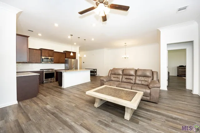 $2,700 | 58890 April Lane, Plaquemine, LA 70764