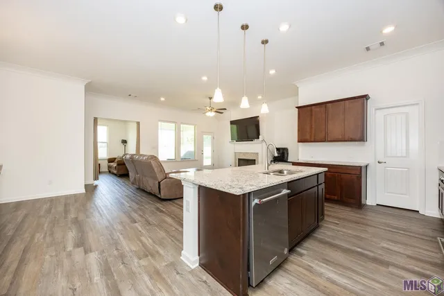 $2,700 | 58890 April Lane, Plaquemine, LA 70764