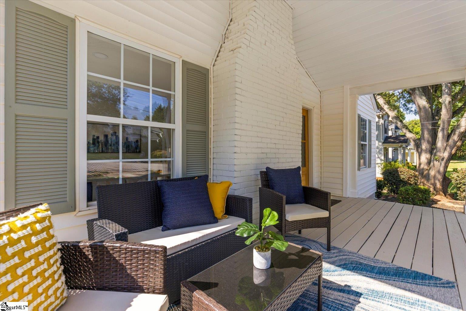 201 Ridgecrest Drive Greenville, SC 29609 - Photo 2 of 32 Gallery Image 2