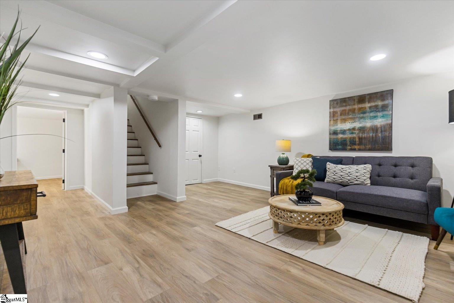 201 Ridgecrest Drive Greenville, SC 29609 - Photo 24 of 32 Gallery Image 24