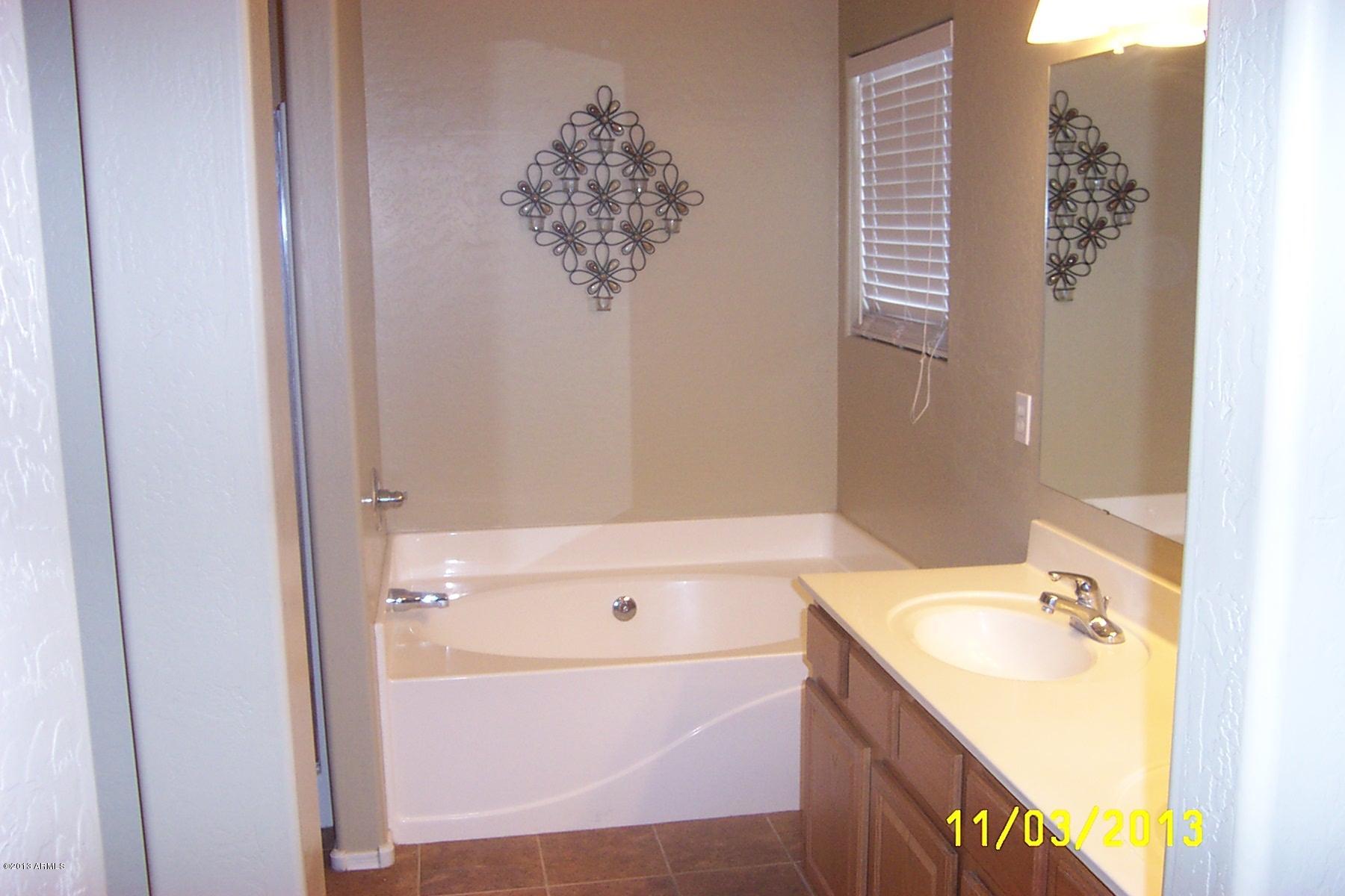4317 West Fremont Rd. Laveen, AZ 85339 - Photo 12 of 19 009