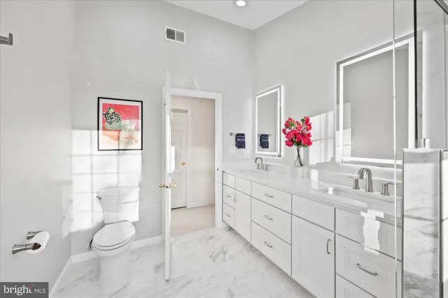 $895,000 | 20026 Valhalla Square, Ashburn, VA 20147