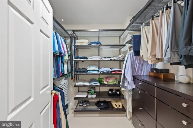 $895,000 | 20026 Valhalla Square, Ashburn, VA 20147