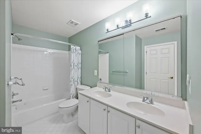 $895,000 | 20026 Valhalla Square, Ashburn, VA 20147