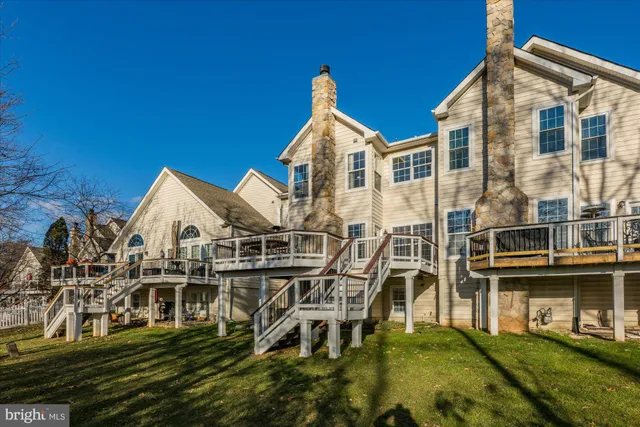 $895,000 | 20026 Valhalla Square, Ashburn, VA 20147