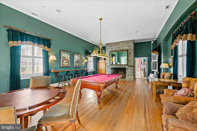 $895,000 | 20026 Valhalla Square, Ashburn, VA 20147