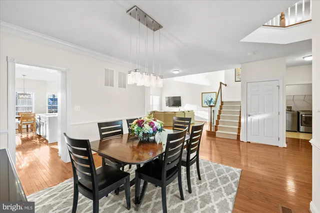 $895,000 | 20026 Valhalla Square, Ashburn, VA 20147