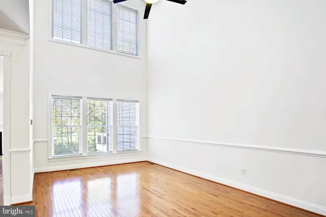 $895,000 | 20026 Valhalla Square, Ashburn, VA 20147