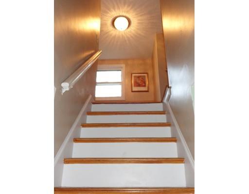 14 Hillside Road Tewksbury, MA 01876 - Photo 16 of 28 Gallery Image 16