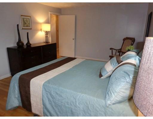 14 Hillside Road Tewksbury, MA 01876 - Photo 19 of 28 Gallery Image 19