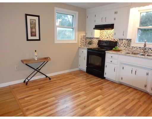 14 Hillside Road Tewksbury, MA 01876 - Photo 6 of 28 Gallery Image 6