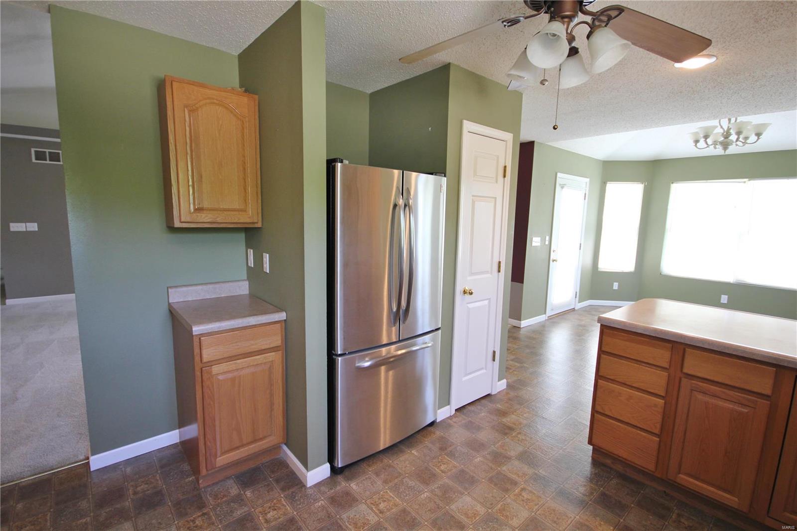 6811 Gushing Spring Edwardsville, IL 62025 - Photo 16 of 49