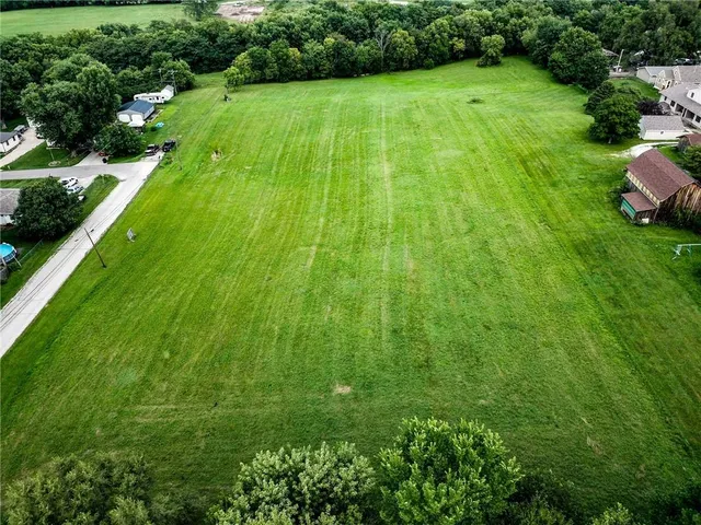 $160,000 | West Duncan Drive, Savannah, MO 64485