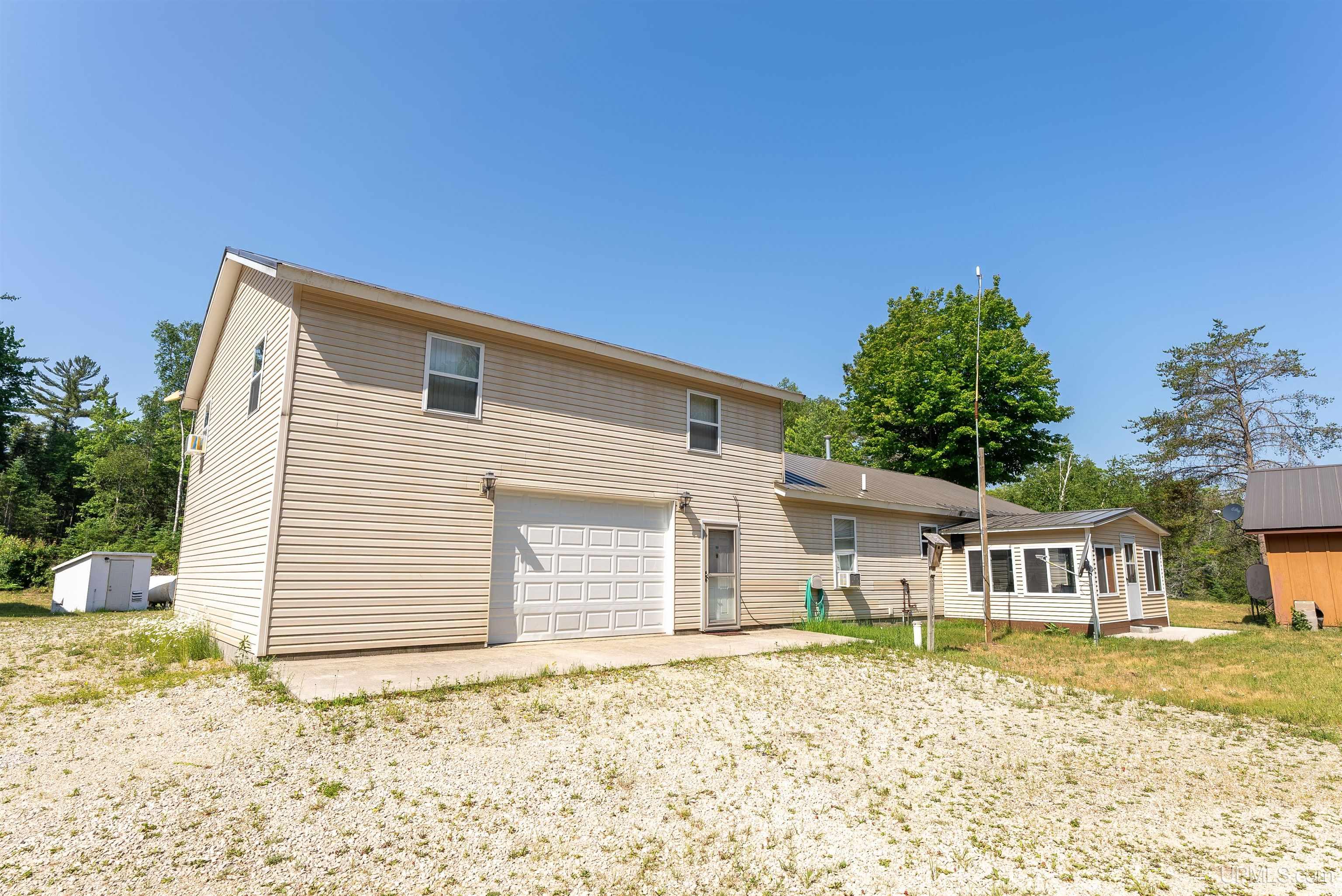5171 North River Road Manistique, MI 49854 - Photo 9 of 94 Gallery Image 9