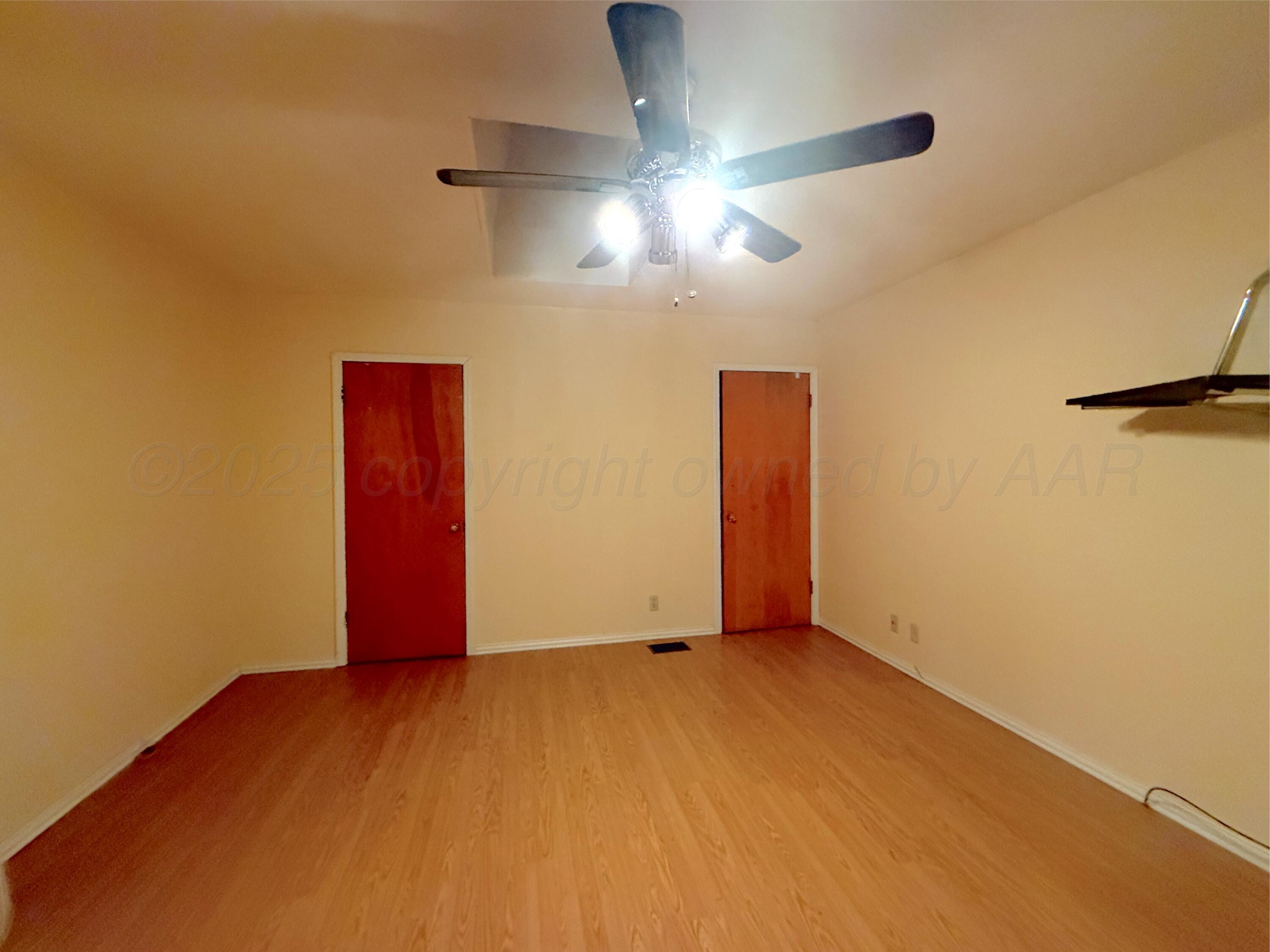 301 West 10th Street Stinnett, TX 79083 - Photo 11 of 15 a view of an empty room