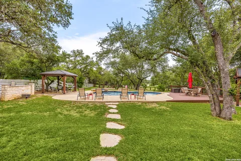 $815,000 | 244 Wentworth, Spring Branch, TX 78070