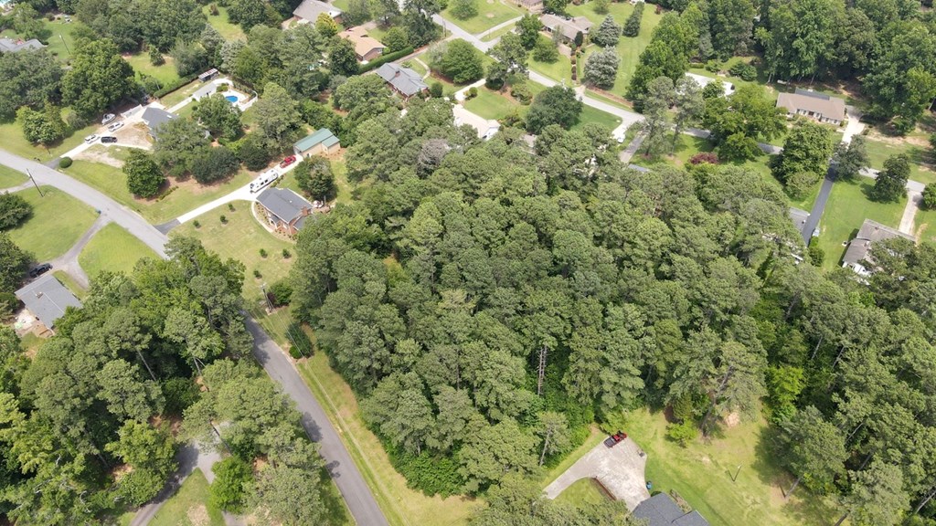 307 Hunting Road Greenwood, SC 29646 - Photo 5 of 5 Gallery Image 5