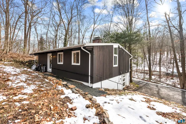 $449,900 | 143 Gaylord Mountain Road, Bethany, CT 06524