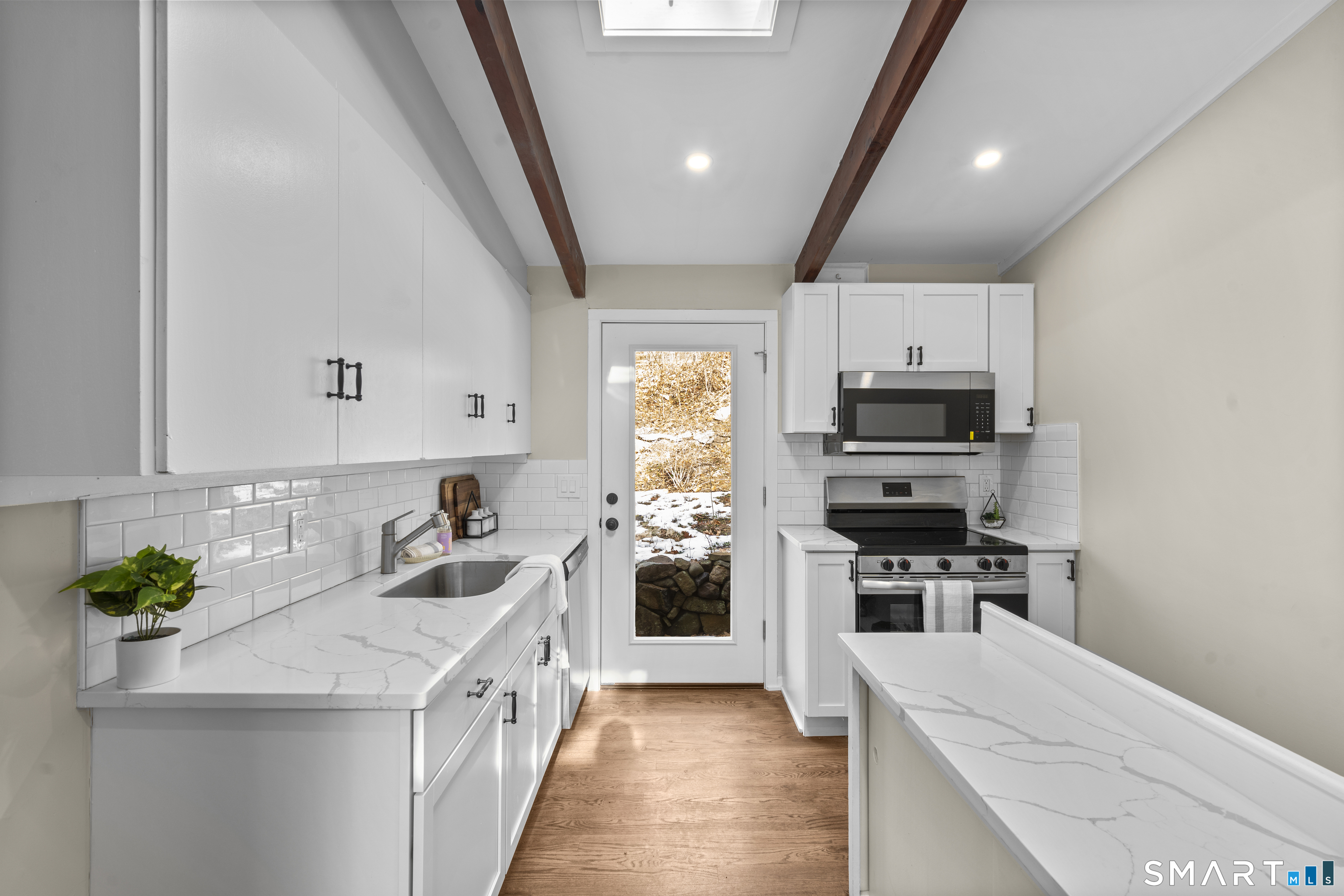 143 Gaylord Mountain Road Bethany, CT 06524 - Photo 3 of 30