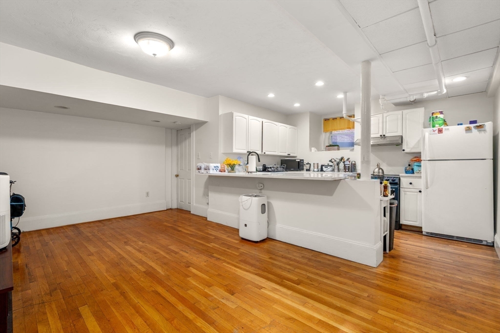 16 Garrison Road, Unit 7A Brookline, MA 02445 - Photo 15 of 28