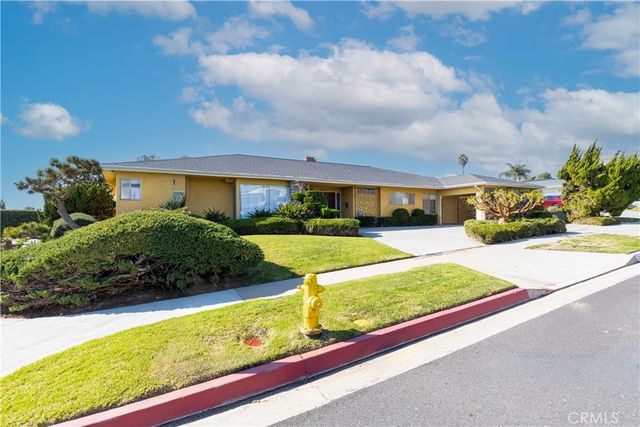 $1,575,000 | 4955 Southridge Avenue, View Park, CA 90043