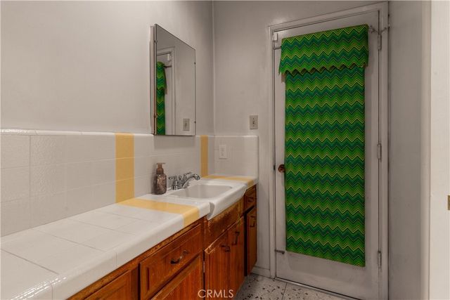 $1,575,000 | 4955 Southridge Avenue, View Park, CA 90043