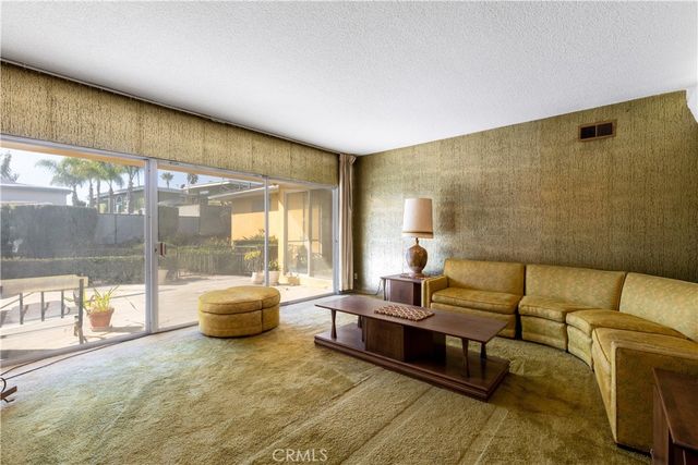 $1,575,000 | 4955 Southridge Avenue, View Park, CA 90043