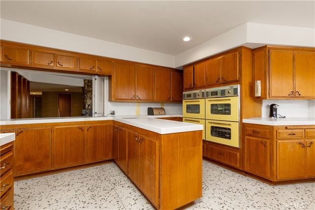 $1,575,000 | 4955 Southridge Avenue, View Park, CA 90043