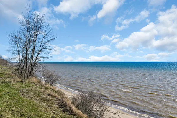 $299,000 | Lot 1 Hwy Q-c, Manitowoc, WI 54220