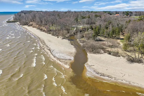 $299,000 | Lot 1 Hwy Q-c, Manitowoc, WI 54220