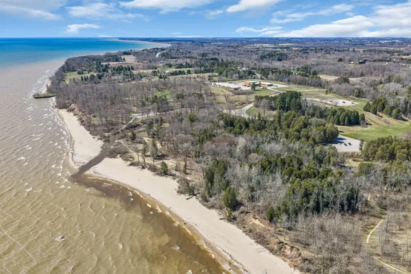 $299,000 | Lot 1 Hwy Q-c, Manitowoc, WI 54220