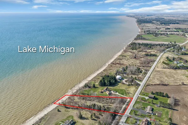 $299,000 | Lot 1 Hwy Q-c, Manitowoc, WI 54220