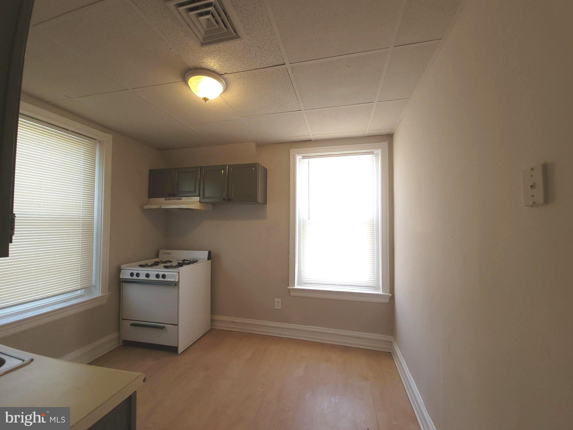 818 Wynnewood Road, Unit 3 Philadelphia, PA 19151 - Photo 27 of 29 Kitchen / Dining Area