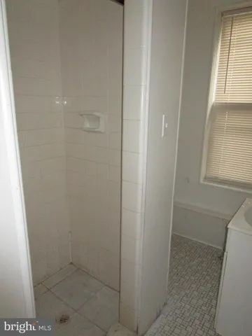 $1,195 | 818 Wynnewood Road, Unit 3, Philadelphia, PA 19151