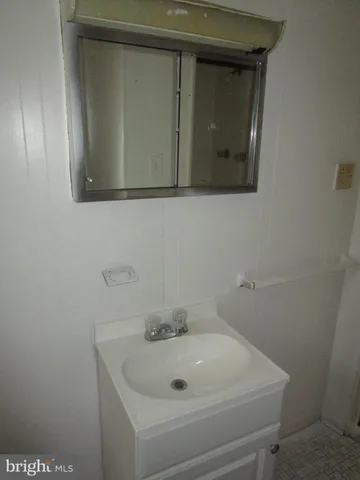 $1,195 | 818 Wynnewood Road, Unit 3, Philadelphia, PA 19151