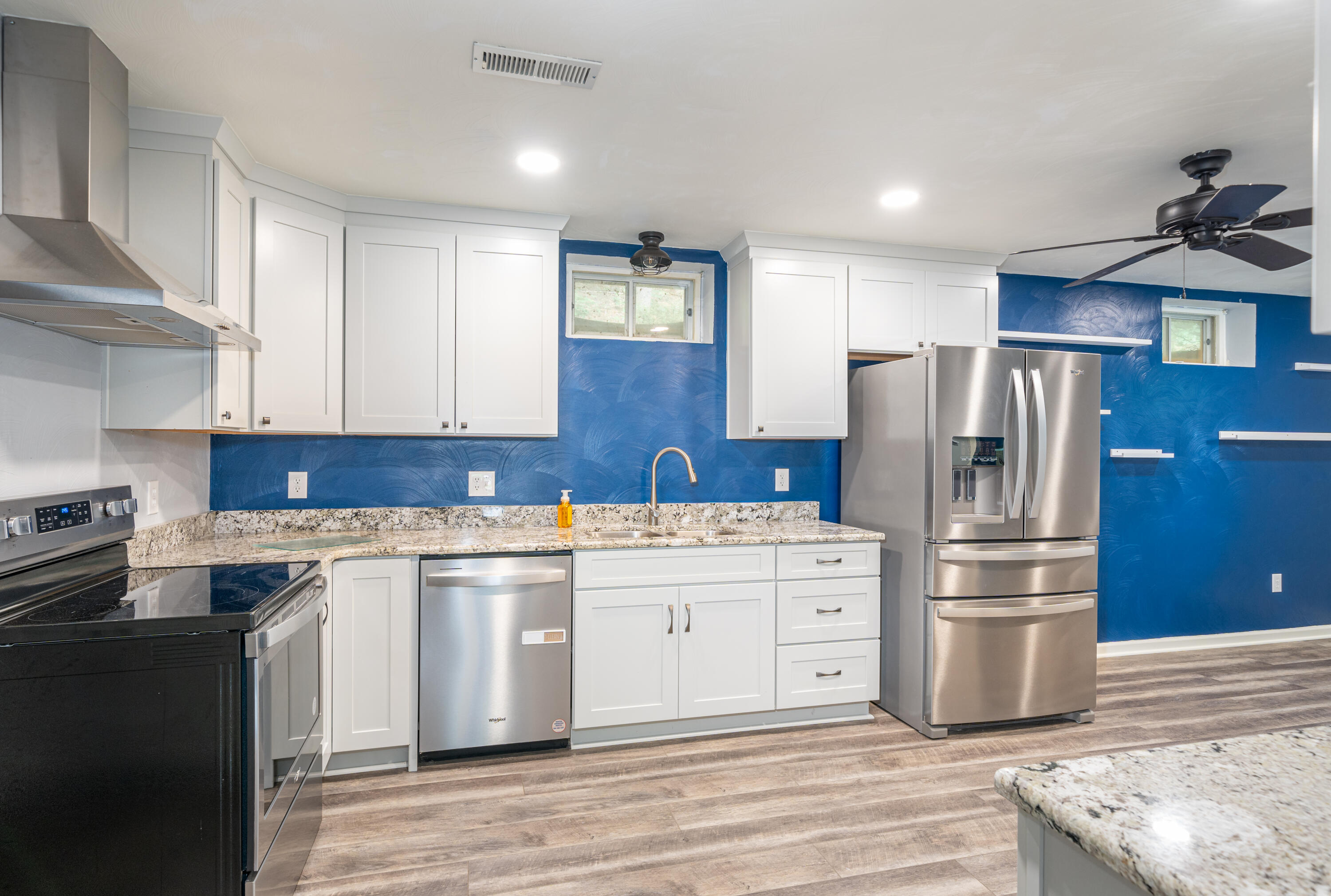 314 Scalybark Drive Blue Ridge, VA 24064 - Photo 6 of 16 Kitchen