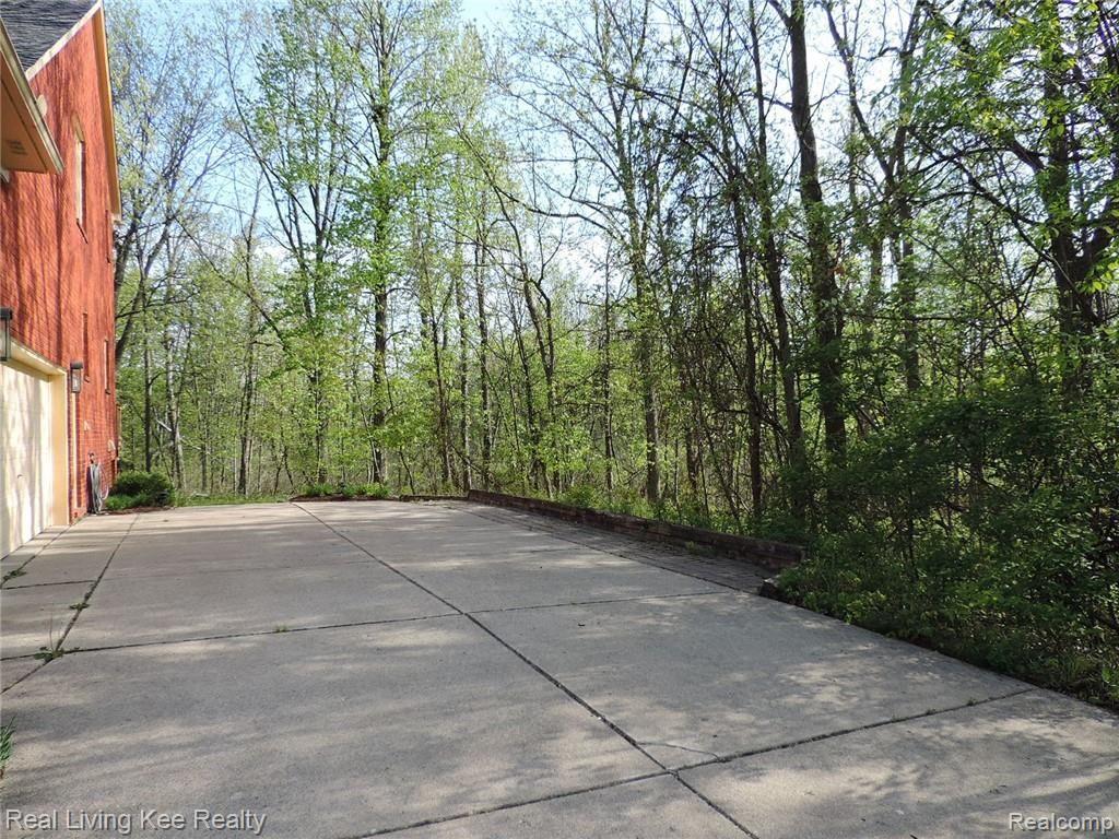 3656 Cedar Shake Drive Rochester, MI 48309 - Photo 31 of 35